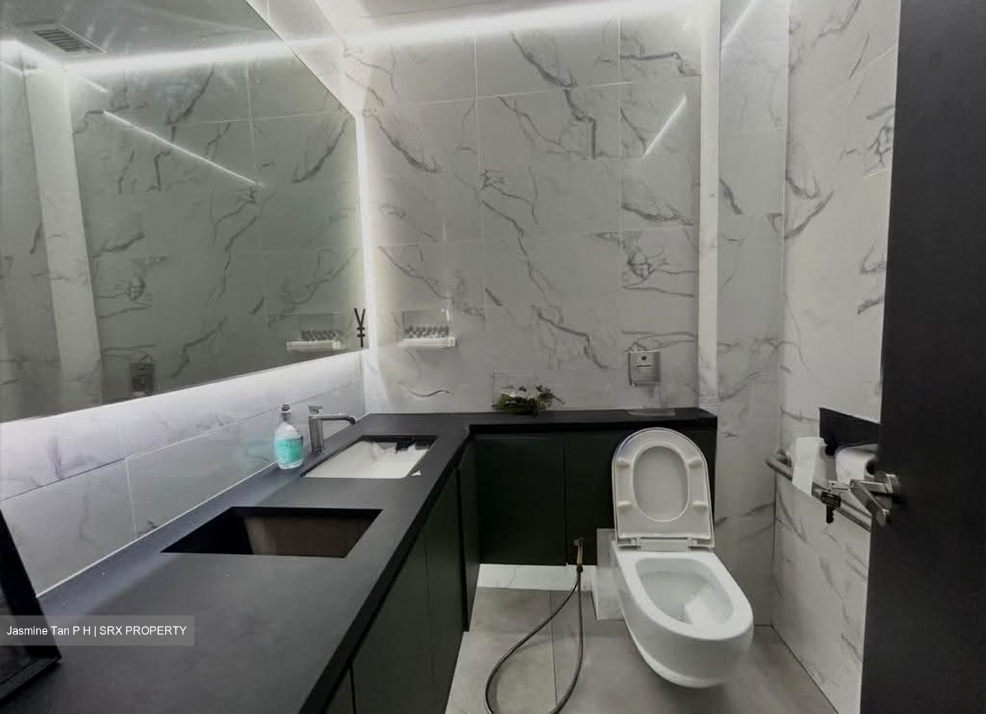 Telok Ayer Conservation Area (D1), Retail #638106021